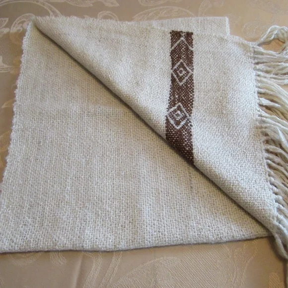 Cream & Brown Wool fringed scarf - Picture 6 of 6
